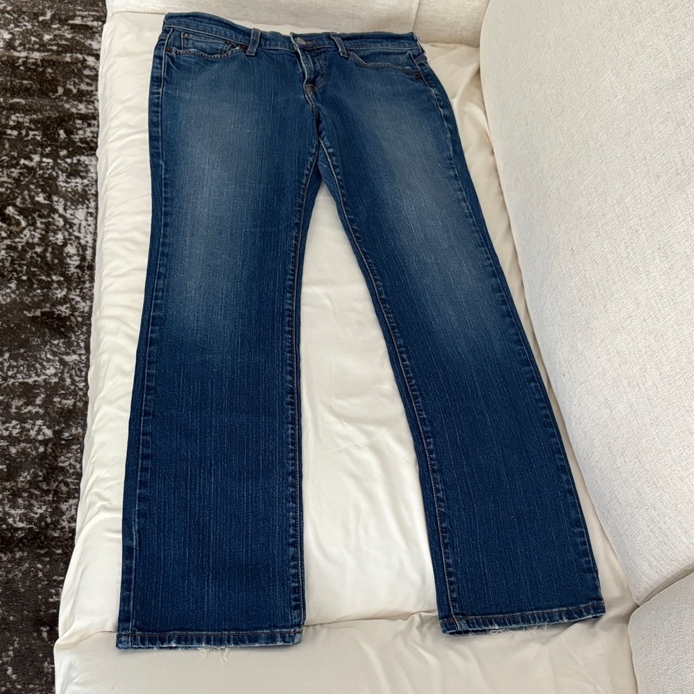 Lucky brand distressed jeans
